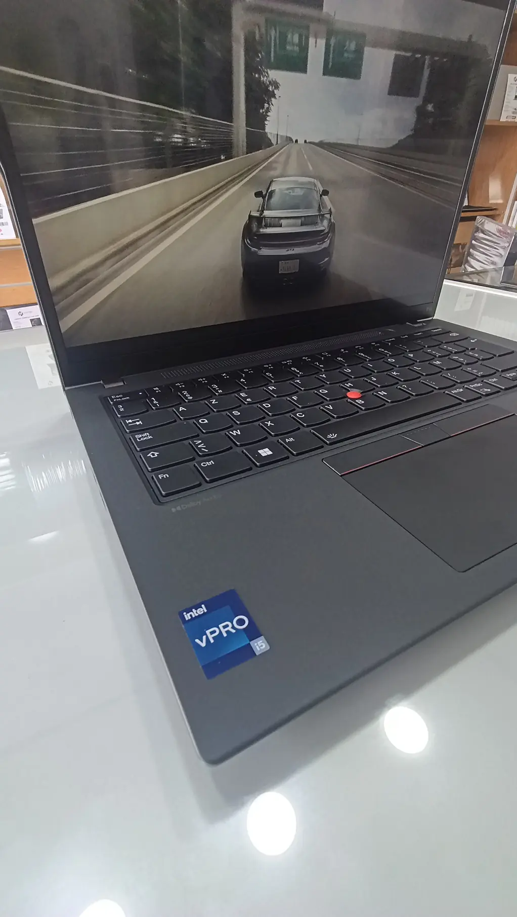 Lenovo ThinkPad T14 Gen 4 – Intel Core i5-1345U 13éme Generation, 16 Go DDR5, SSD NVMe 512 Go, Écran 14" FHD Tactile - Achat Maroc – Image 3