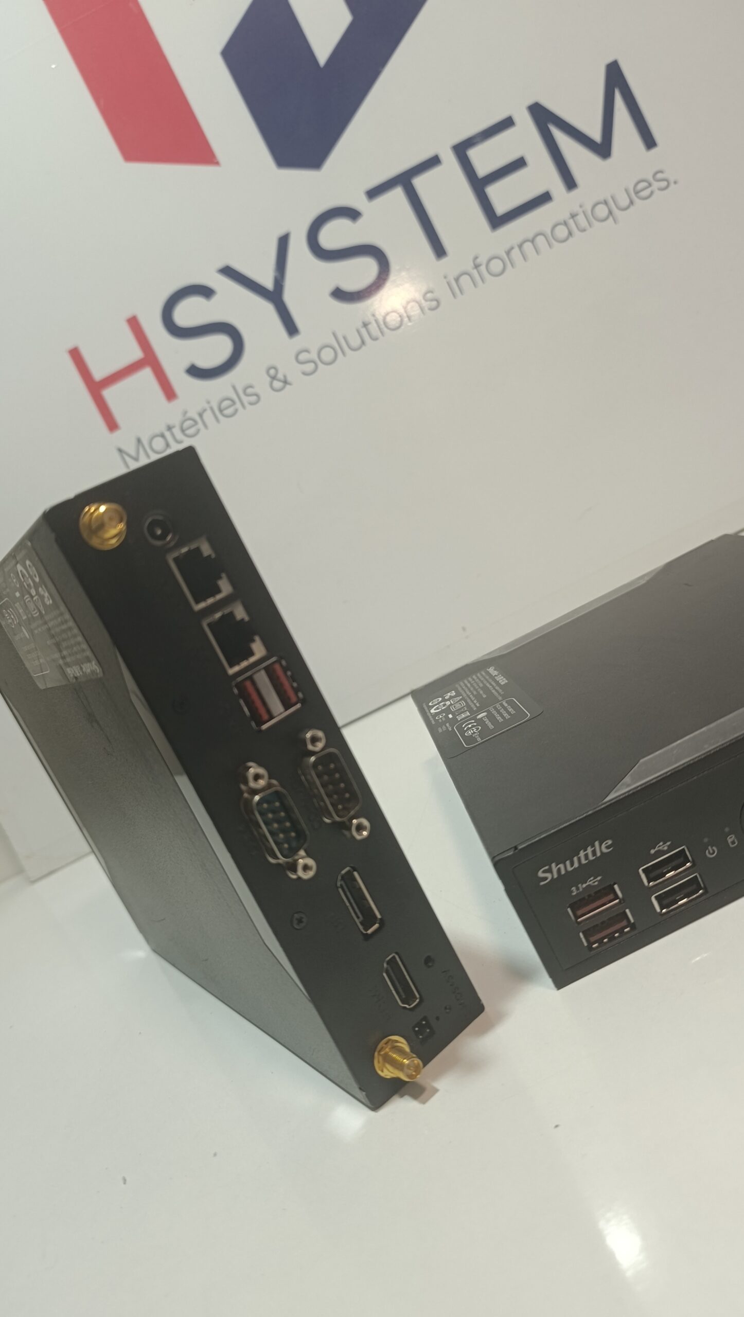 Shuttle XPC slim DS10U5 – Mini PC Fanless – Intel Core i5-8265U – 8Go RAM – 128Go SSD NVMe + 320 Go HDD – Intel UHD 620 – Achat Maroc 4 Shuttle XPC slim DS10U5 – Mini PC Fanless – Intel Core i5-8265U – 8Go RAM – 128Go SSD NVMe + 320 Go HDD – Intel UHD 620 – Achat Maroc – Image 4